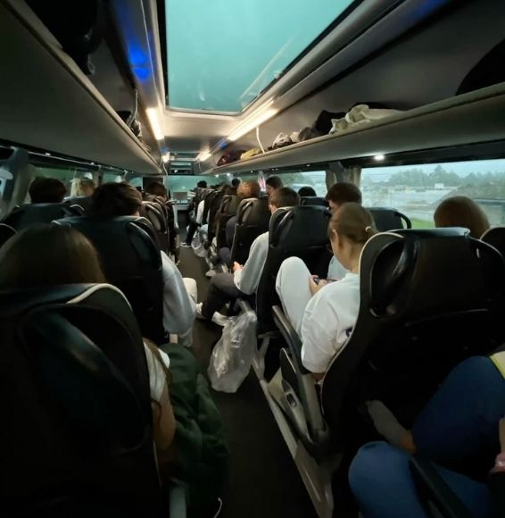 Charter Buses Are the Best Choice for Your Trip