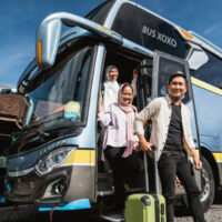 Full-Size-Charter-Bus-56-Passenger-Bus