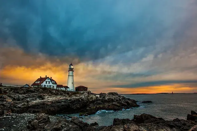 Best places to visit in Miane is Hisatoric Elizabeths Portland 