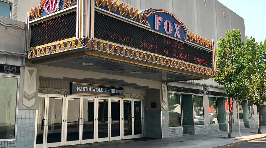 top places to visit in spokane
historic fox theater
