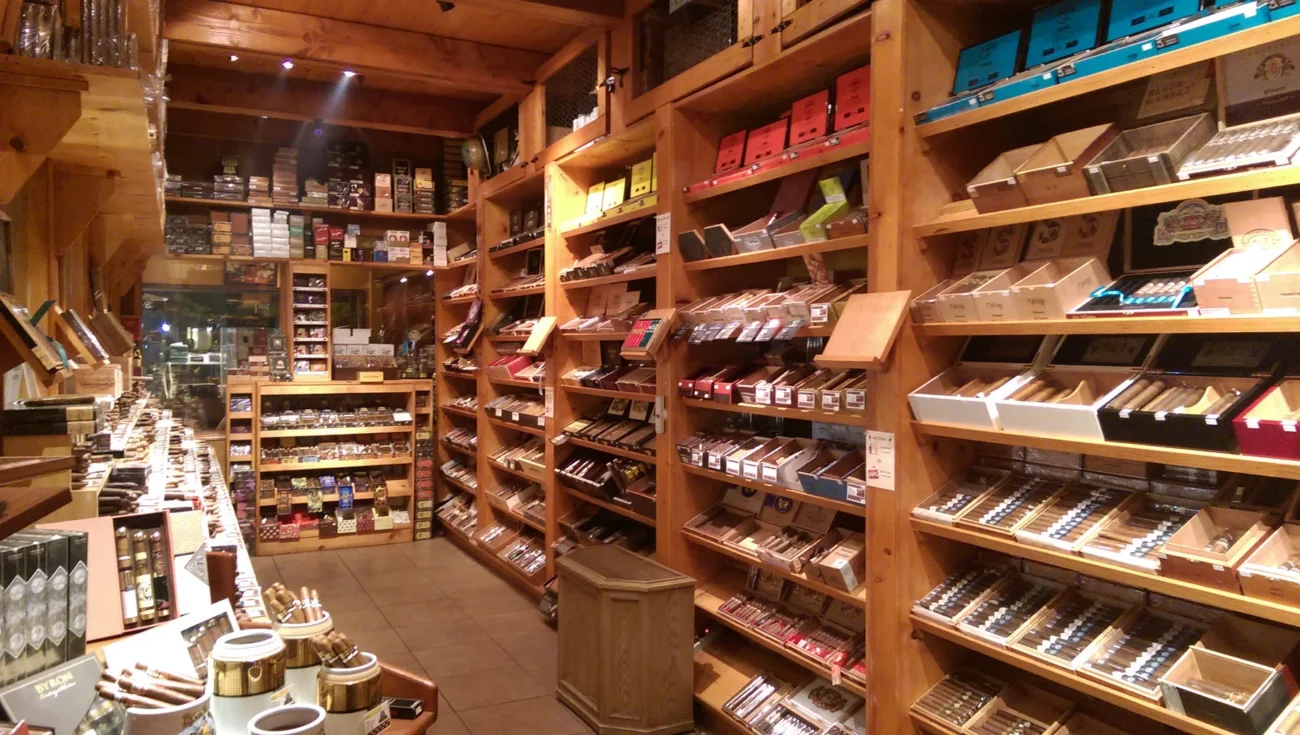 Cigar shops, Historic Ybor City