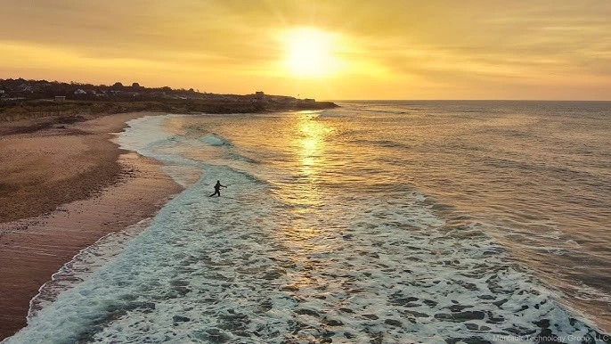 long island Ditch-Plains-Beach.