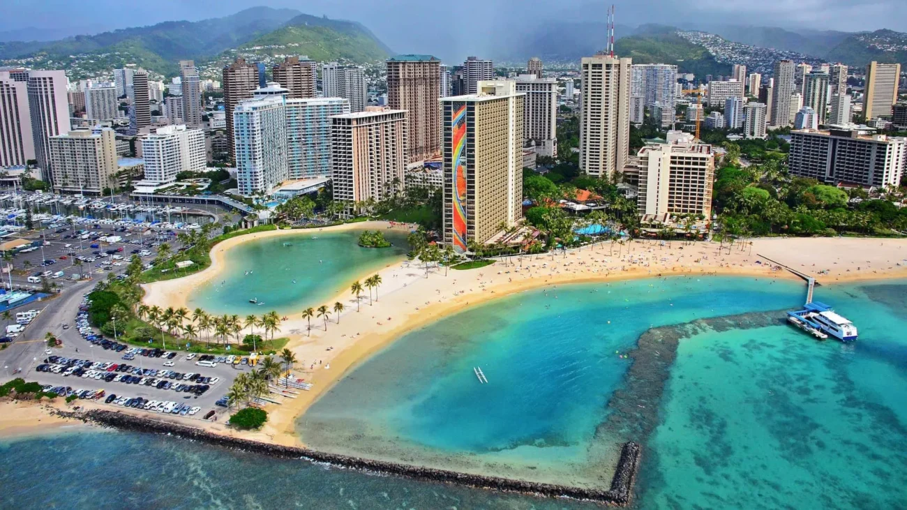 Waikiki Beach in Oahu Island