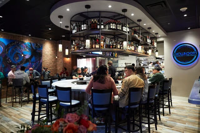 j. hollinger's waterman's chophouse