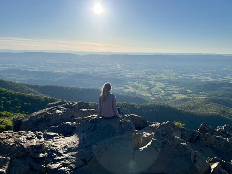 Ruta de senderismo Stony Man Trail en el Parque Nacional Shenandoah