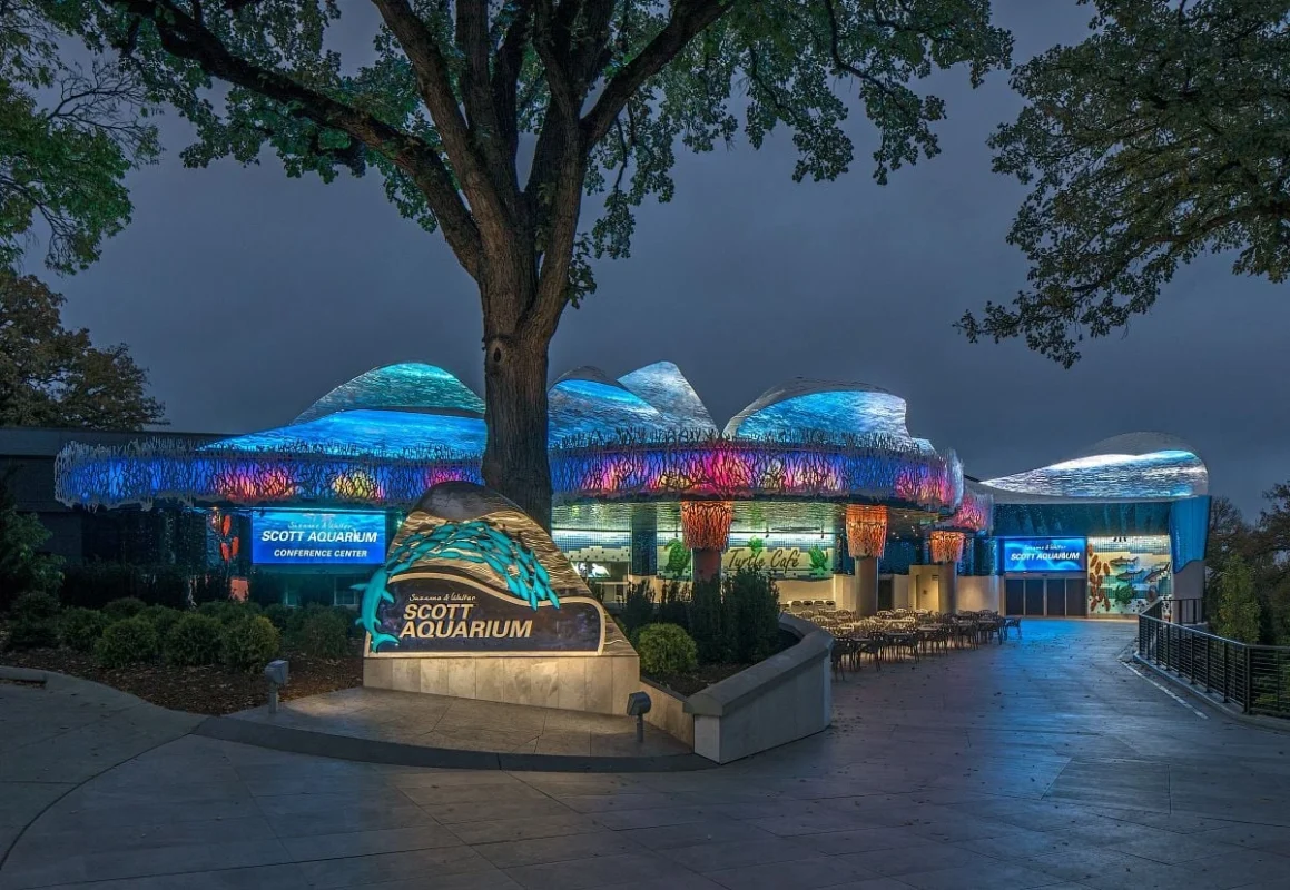 Henry Doorly Zoo and Aquarium  Suzanne and Walter Scott Aquarium