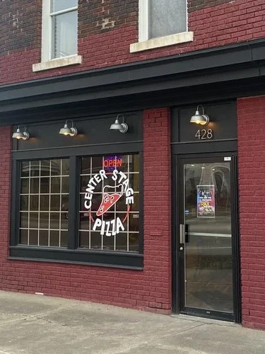 Center Stage pizza