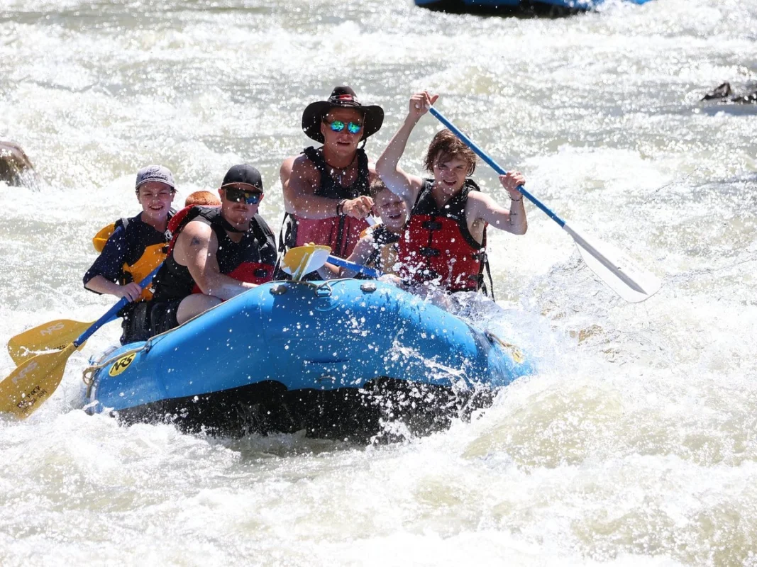 Rafting en río