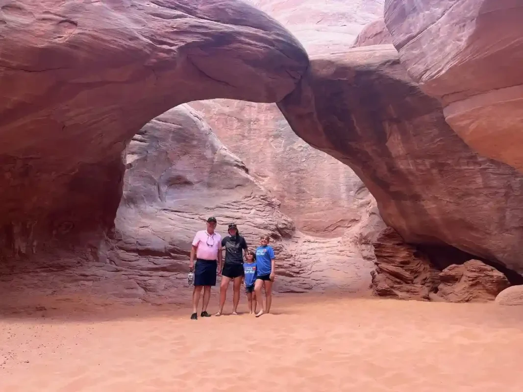 sand dune arch trail arches national park (1)