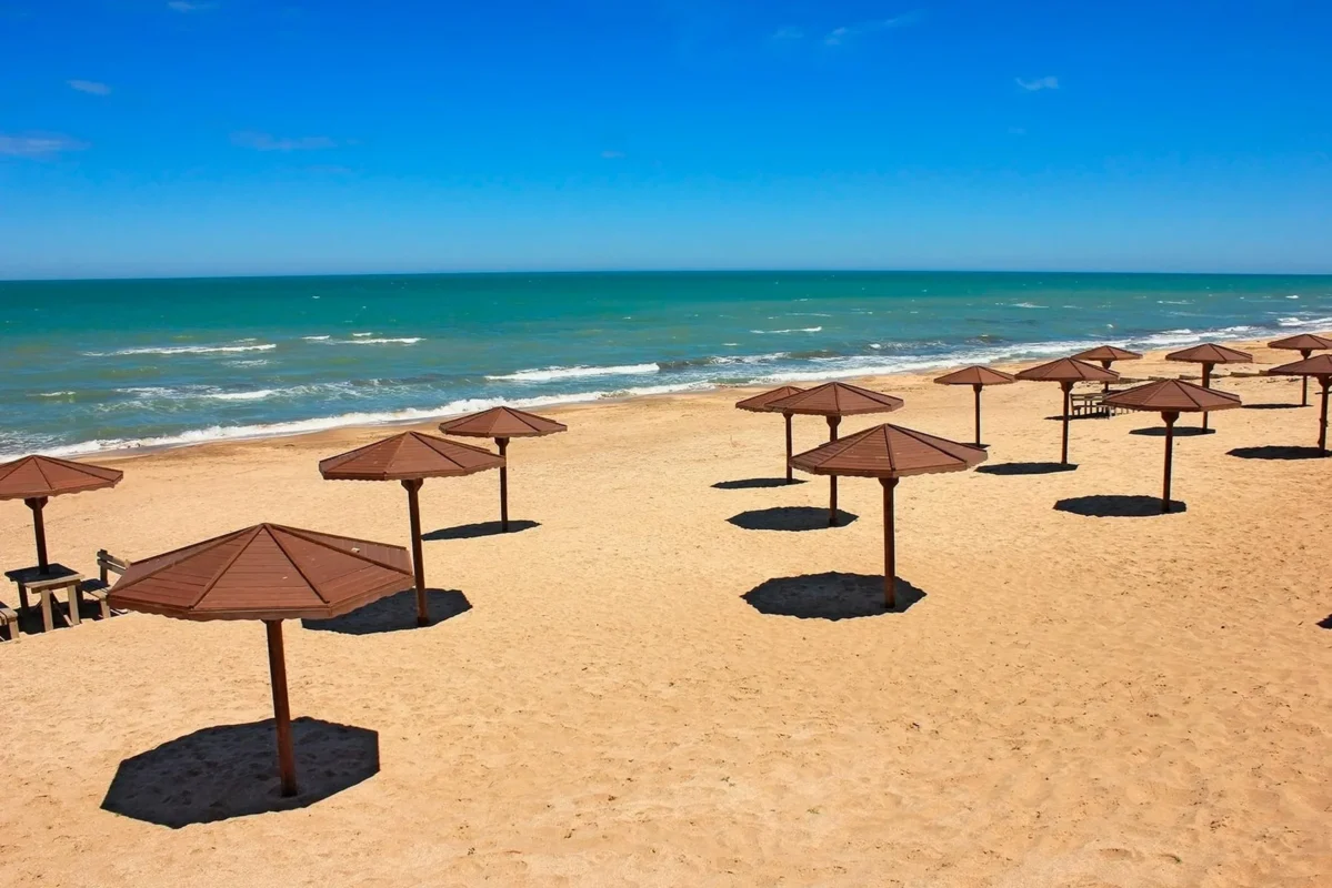 Caspian Lake Beach image
