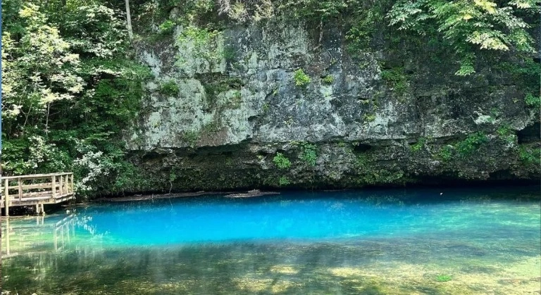 Blue Spring image