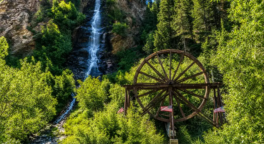Bridal Veil Falls feature image