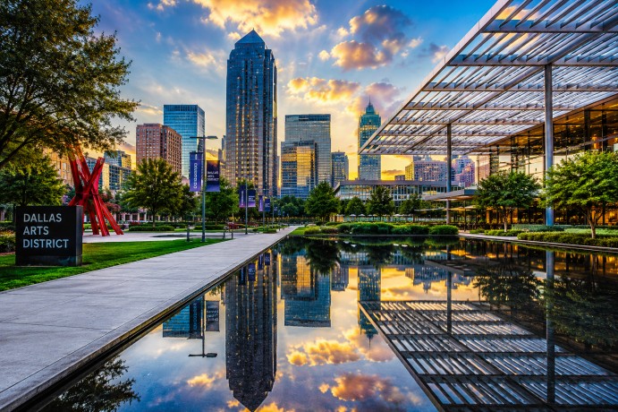 Dallas-Arts-District-at-sunset