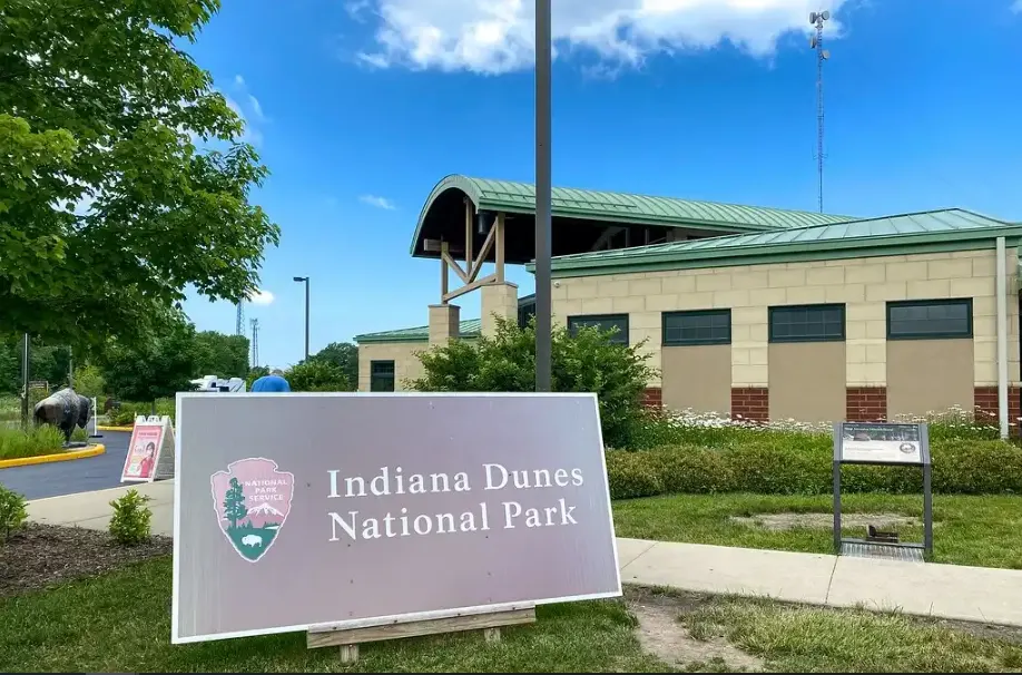 Indiana Dunes Visitor Center-body-img