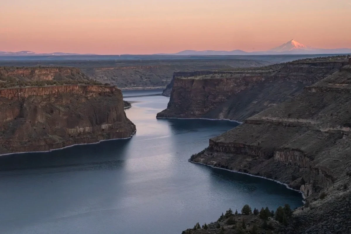 Lake Billy Chinook   
