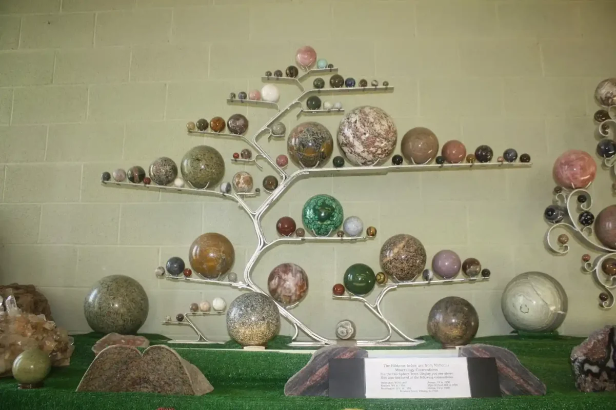 Paul Broste Rock Museum, ND