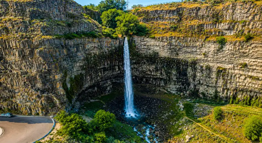 Perrine Coulee Falls Image